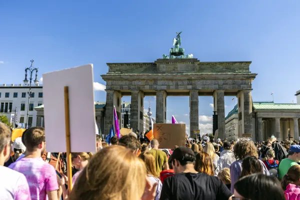 Demonstration vor dem Brandenburger Tor